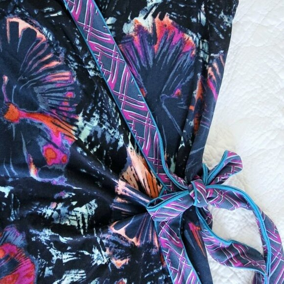 BCBGMaxAzria Women's Mini Wrap Dress Size Small Navy Blue Purple Career Evening - Picture 3 of 13